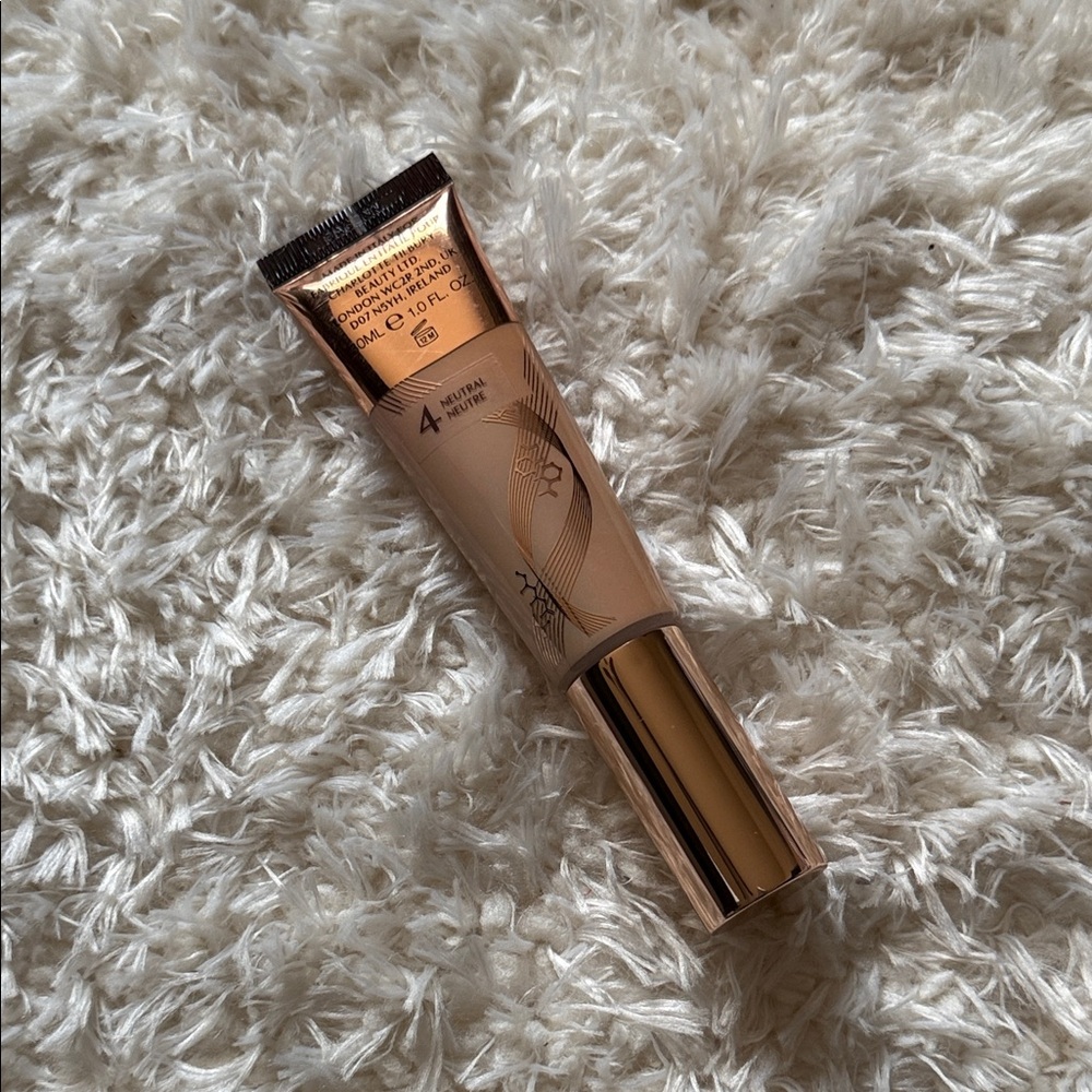 Flawless Finish Foundation - Natural Beige shade 4